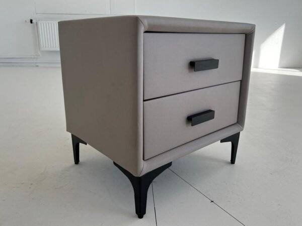 Naktinis staliukas / Beige